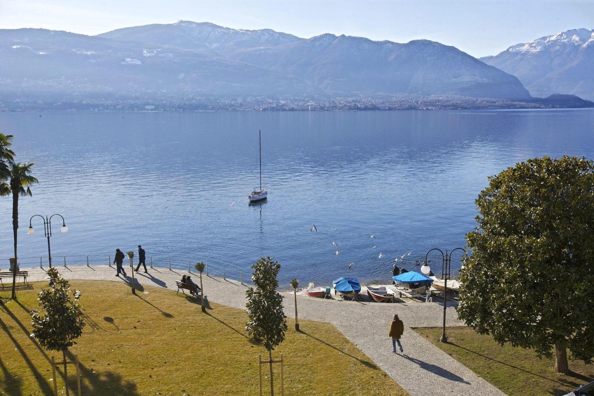 Appartamenti Vista Isola Verbania Exterior photo